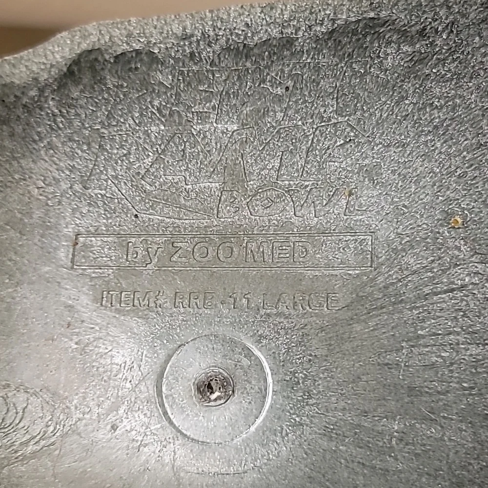 ZOOMED Large Repti Ramp Water Soaking Dish. 10